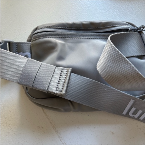 lululemon athletica Taupe Belt Bag - Picture 3 of 8